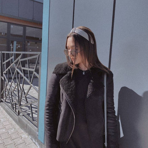 Алёна Кабановa