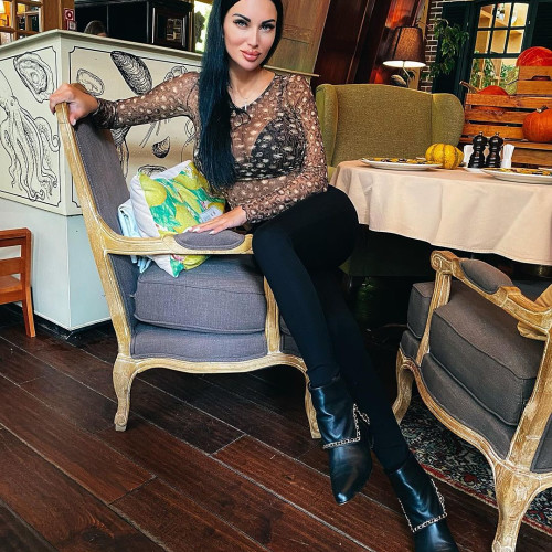 Олеся Белозёровa