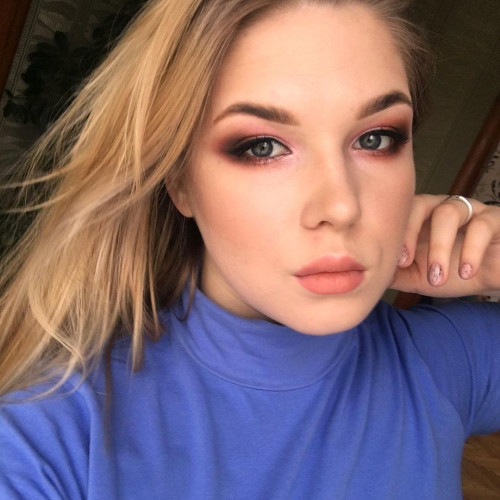 Анжелика Исаковa