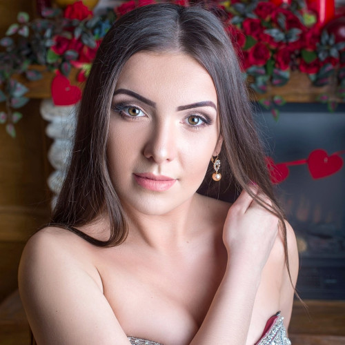 Анна Фоминa