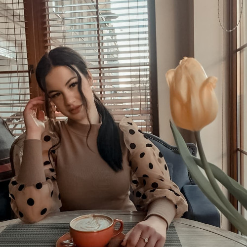 Лада Петуховa