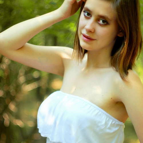 Искра Беловa