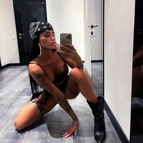 Рената Михайловa