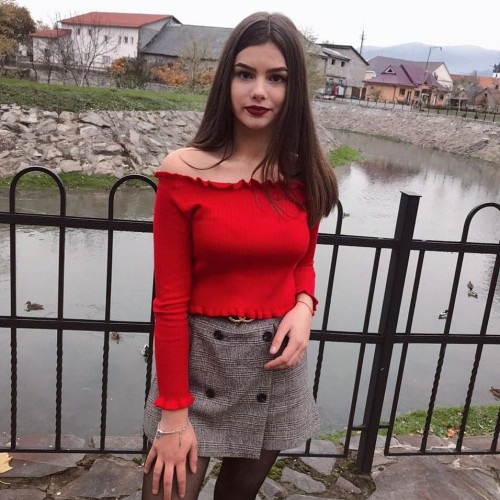 Альбина Пономарёвa