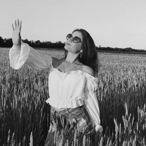 Дина Мясниковa