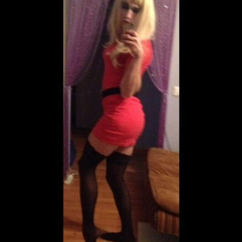 Майя Устиновa