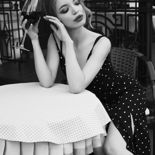 Алла Поповa