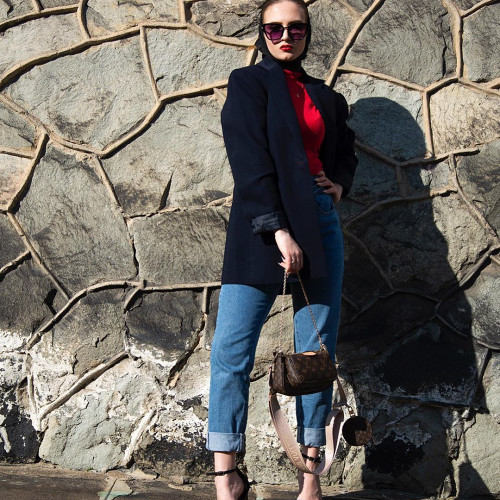 Майя Зайцевa