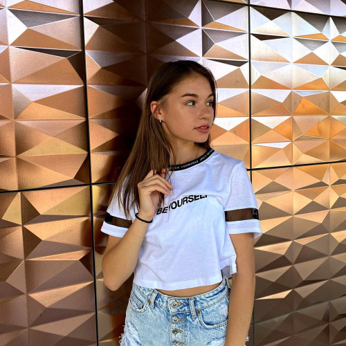 Полина Зиминa