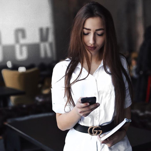 Искра Костинa