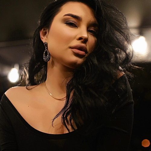 Нина Самойловa