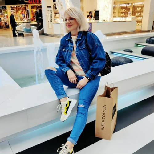 Любовь Черновa