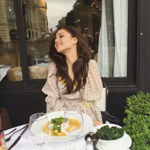 Ксения Ждановa