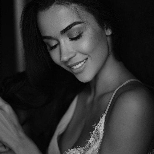 Искра Мельниковa