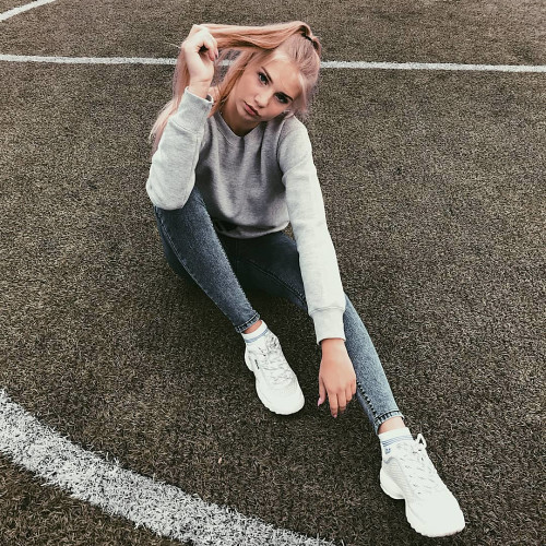 Клементина Буровa