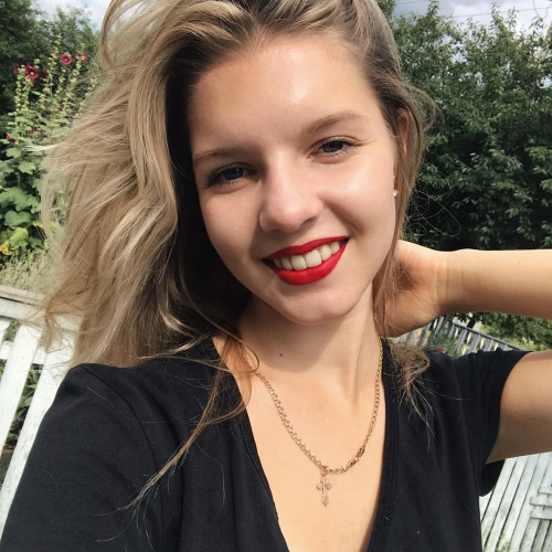 Олена Микитюк