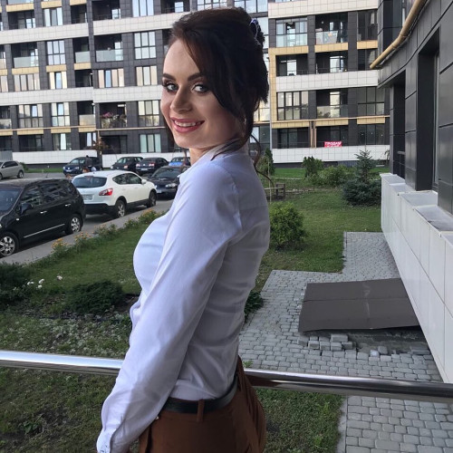 Майя Елисеевa