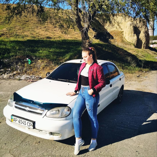 Злата Тихоновa