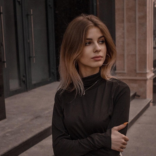 Ксения Сазоновa