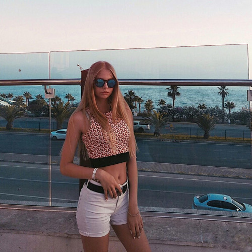 Лада Журавлёвa