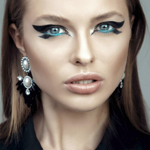 Ярослава Сухановa