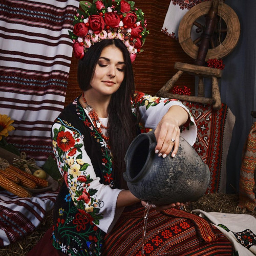 Надія Броваренко