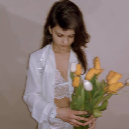 Дина Исаковa