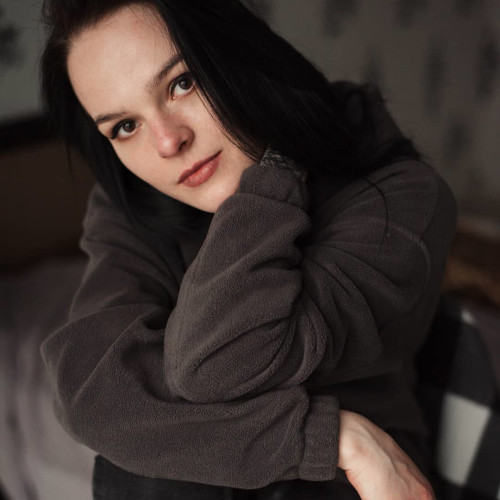 Лариса Шараповa