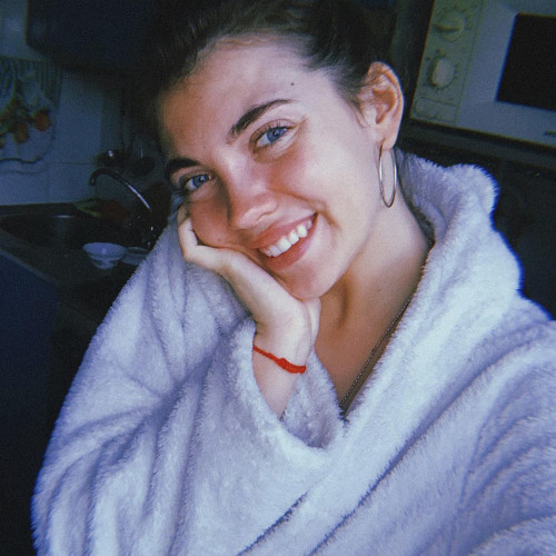 Зоя Максимовa