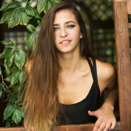 Нелли Лукинa