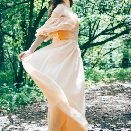 Эмилия Блиновa