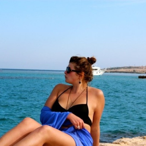 Майя Казаковa