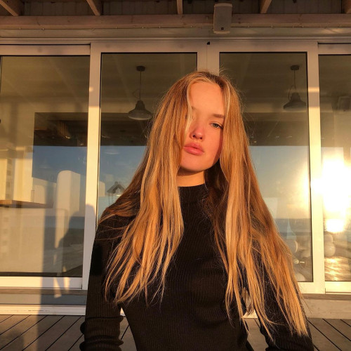 Люся Костинa