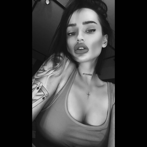 Фаина Рожковa