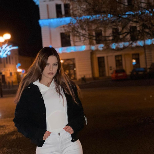 Зоя Потаповa