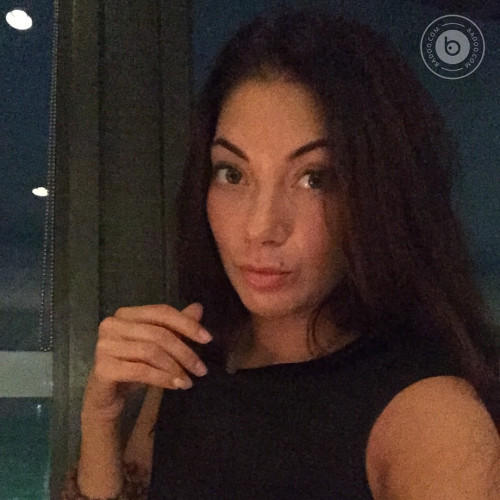 Дина Максимовa