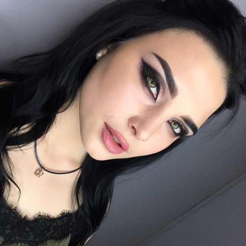 Зоя Кононовa