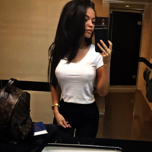 Ева Капустинa