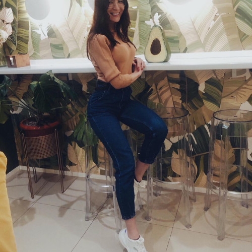 Кіра Середа