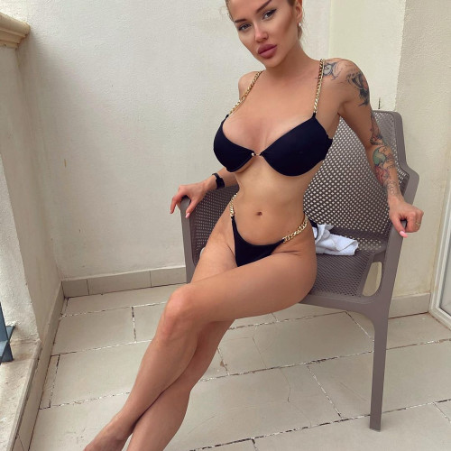 Рената Казаковa