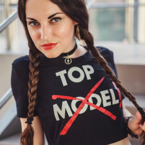 Таисия Суворовa