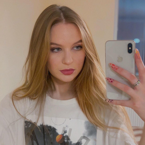 Юлия Роговa