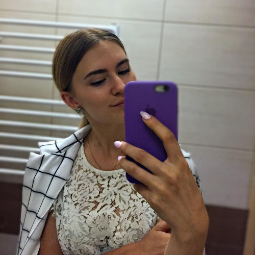 Люся Авдеевa