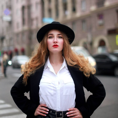 Нелли Нестеровa