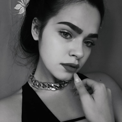 Лариса Поляковa