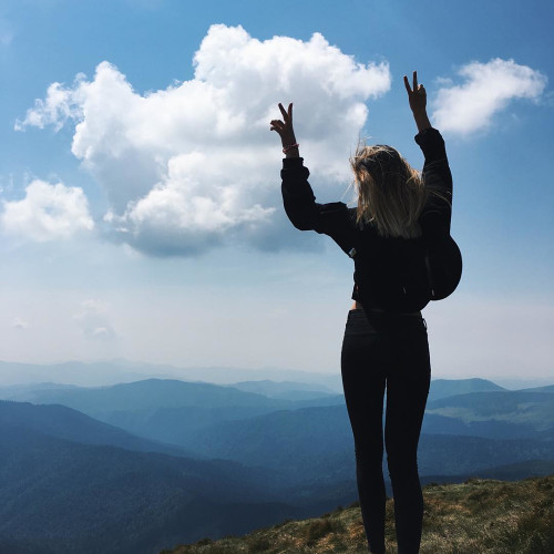 Дина Никитинa