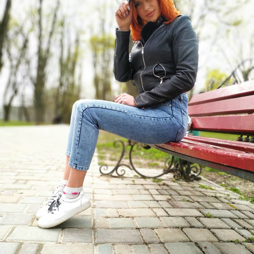 Диана Никоновa