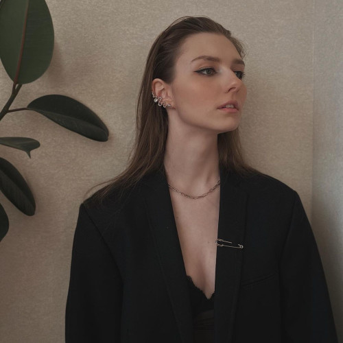 Любовь Денисовa