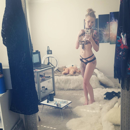 Люся Мясниковa