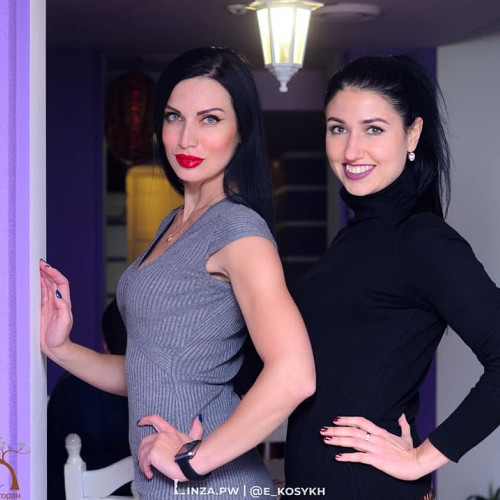 Елена Никоновa